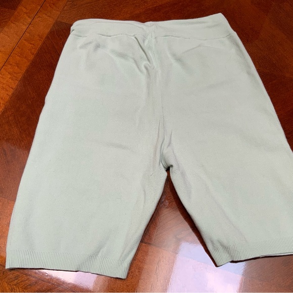 Wilfred shorts. Size large. Cotton with stretch. Mint green. Good condition. - Picture 1 of 7